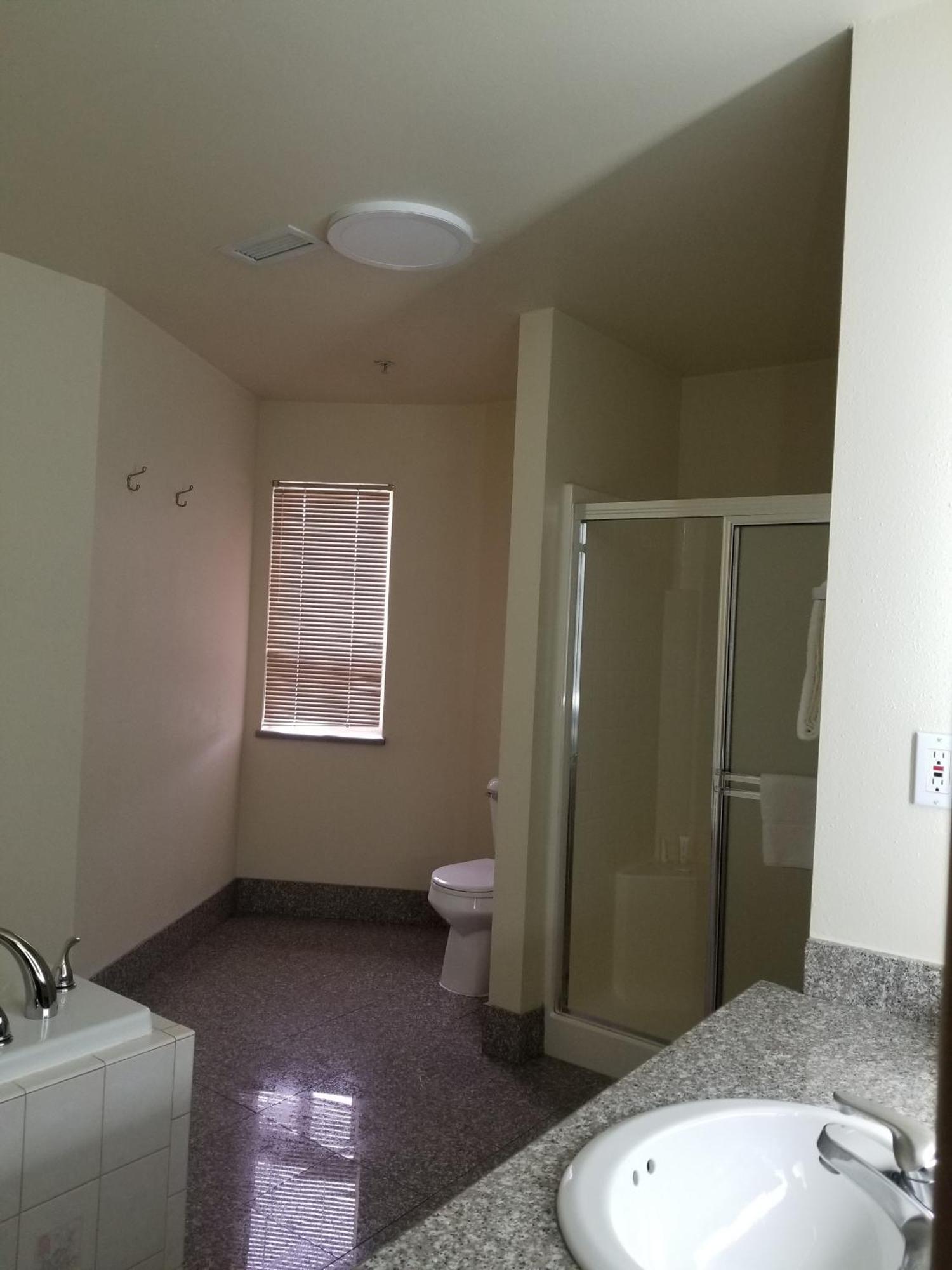 Cedars Inn Wenatchee Εξωτερικό φωτογραφία