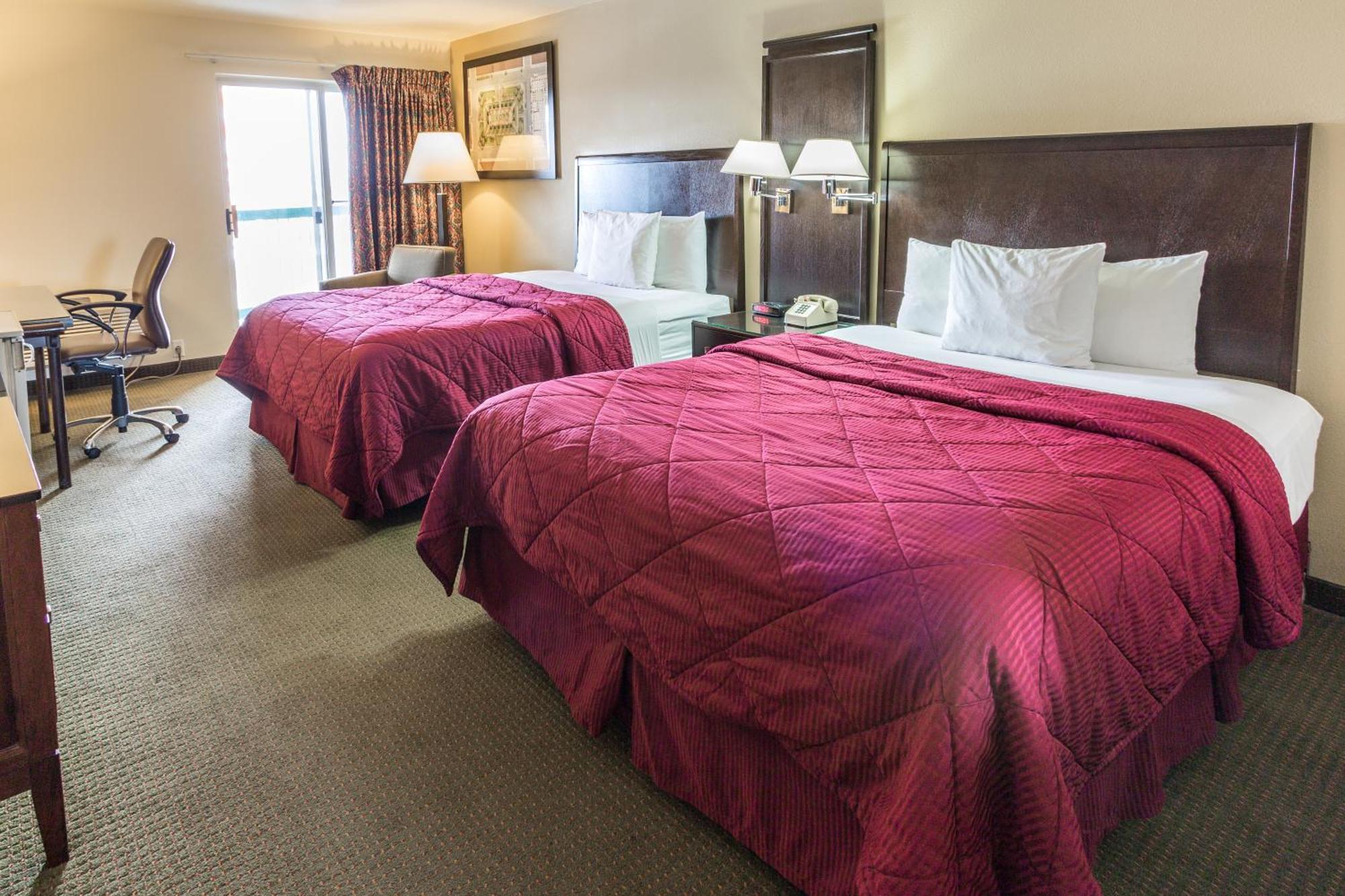 Cedars Inn Wenatchee Εξωτερικό φωτογραφία