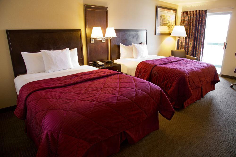 Cedars Inn Wenatchee Εξωτερικό φωτογραφία
