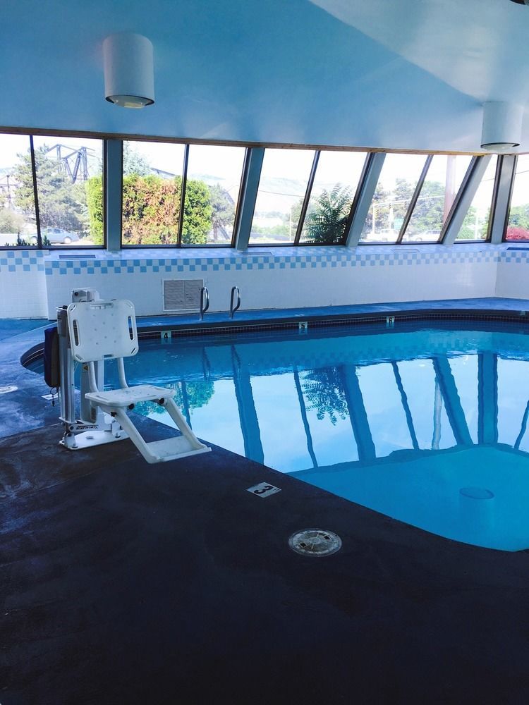 Cedars Inn Wenatchee Εξωτερικό φωτογραφία