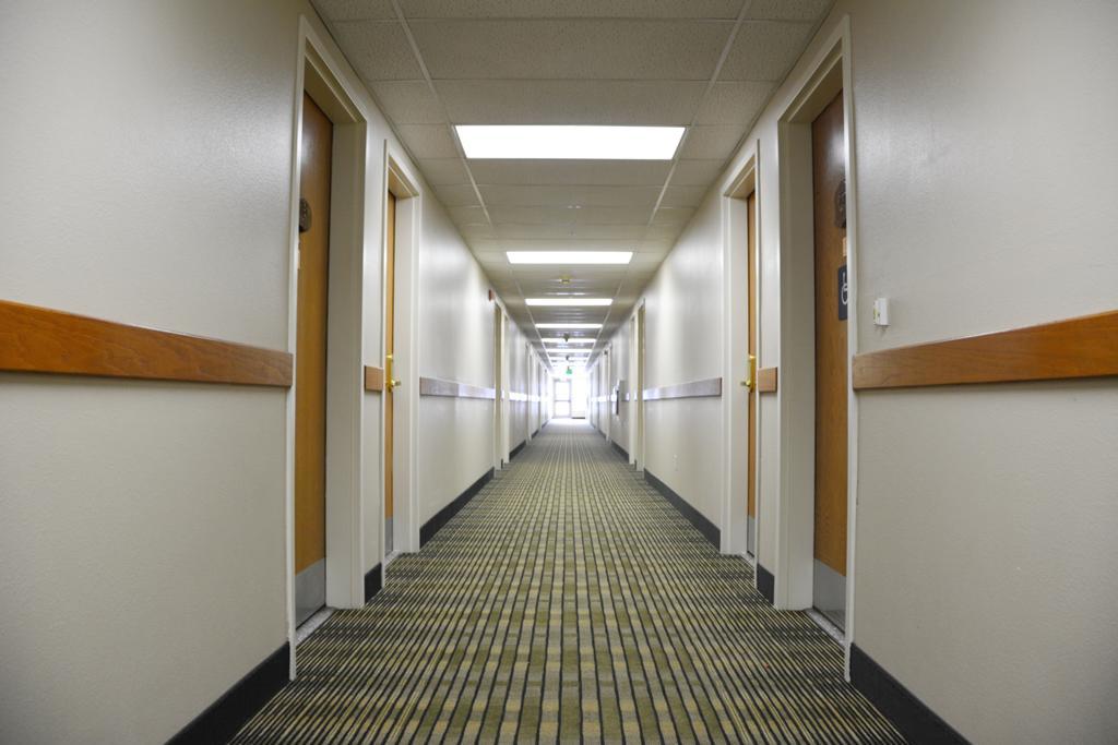 Cedars Inn Wenatchee Εξωτερικό φωτογραφία