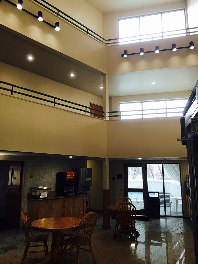 Cedars Inn Wenatchee Εξωτερικό φωτογραφία
