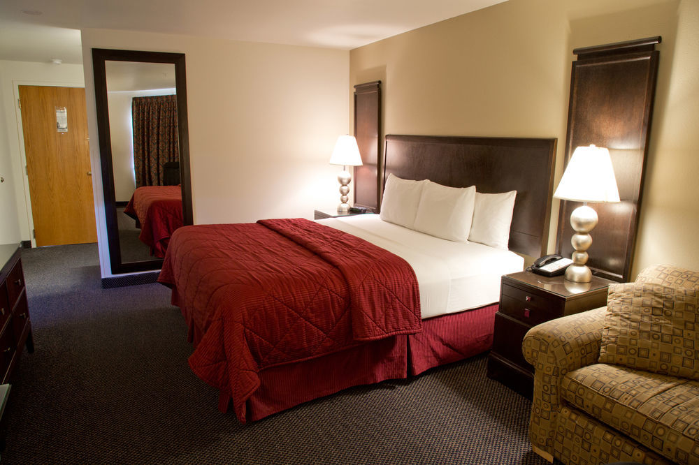Cedars Inn Wenatchee Εξωτερικό φωτογραφία
