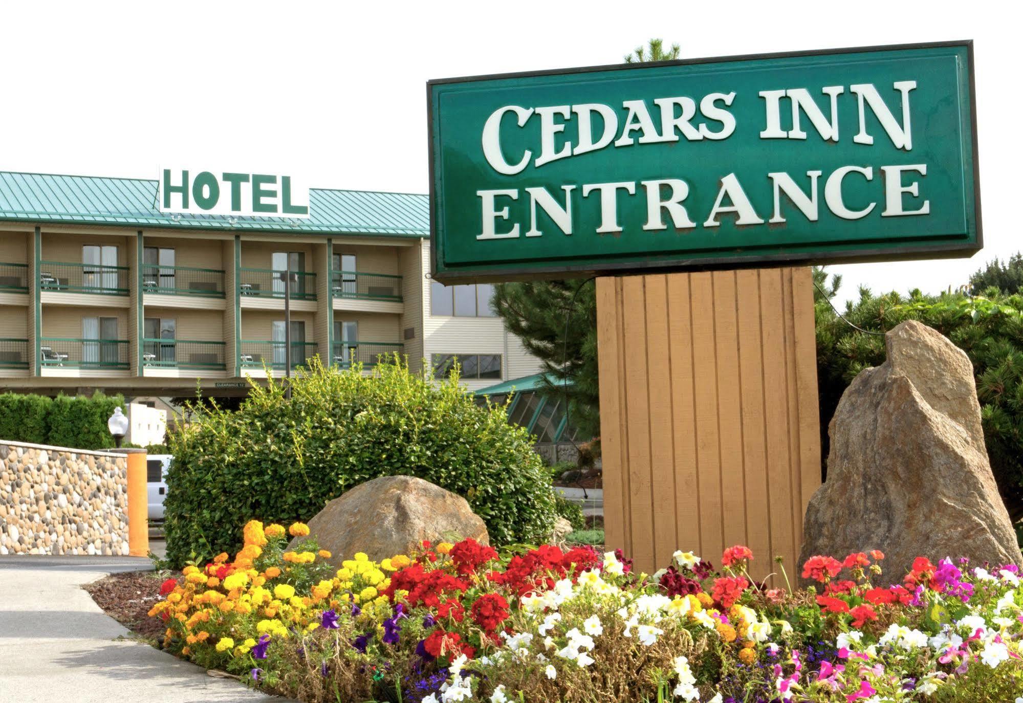 Cedars Inn Wenatchee Εξωτερικό φωτογραφία